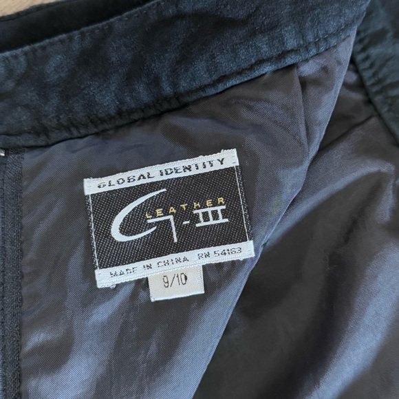 VTG Global Identity • Leather Pencil Skirt - Picture 8 of 11